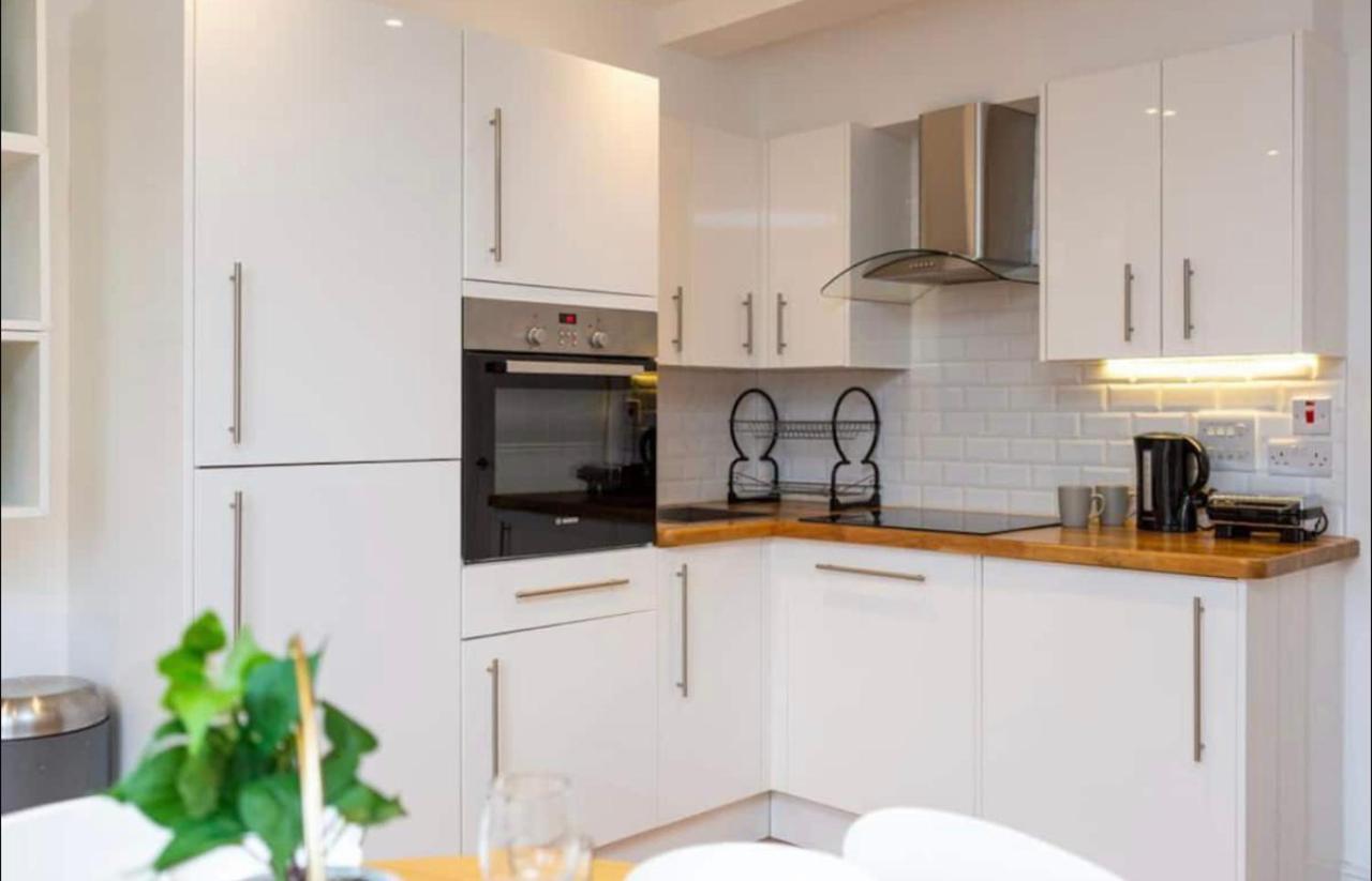Beautiful 1Bd Apartment On The King'S Road Chelsea Londyn Zewnętrze zdjęcie